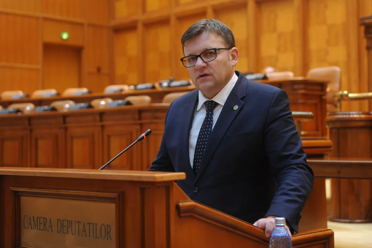 Marius Budăi, despre noul guvern: „Nu e suficientă o schimbare de nume la Palatul Victoria”
