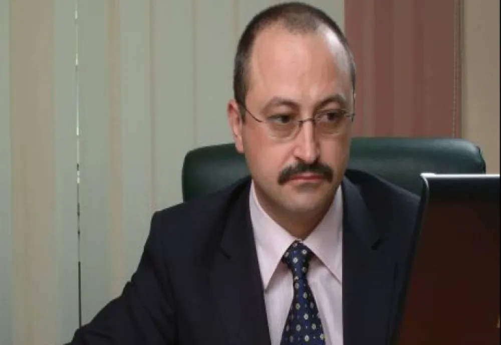 ANTONEL TĂNASE, PARTENER CU FIRMA CARE A DINAMITAT MINISTERUL SANATATII