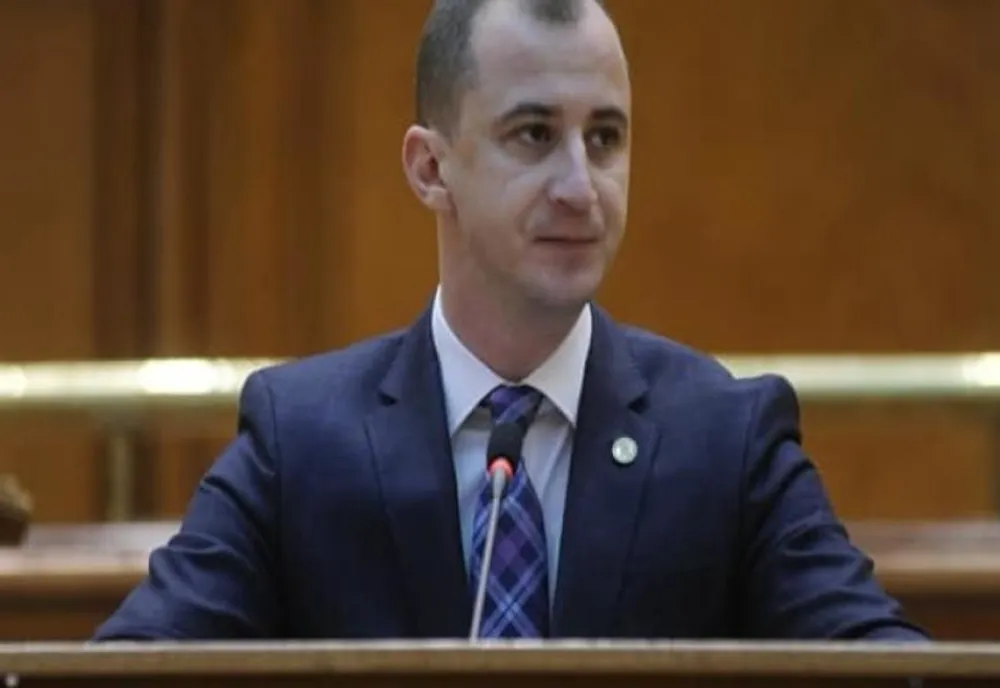 Deputatul Simonis acuza tergiversări liberale