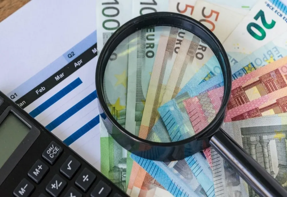 Salariul minim european: 600 de Euro brut, în România, jumătate decât în Austria