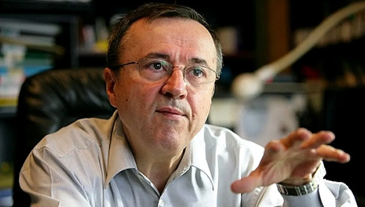 Ion Cristoiu: liderii Opoziţiei fac şi ei un joc din care câştigă. Vor vota starea de alertă!