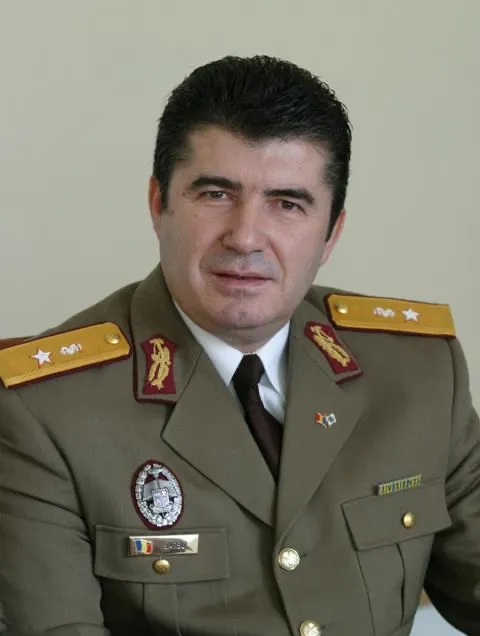 În bătălia pentru Bucureşti, Pro România vine cu un general contestat