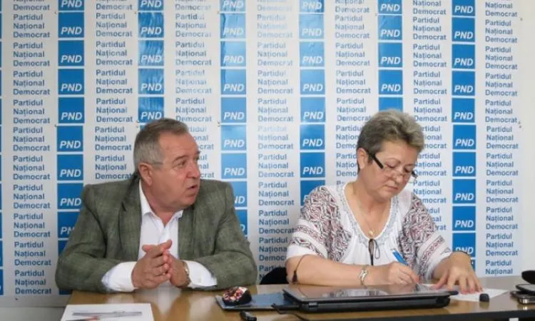 „Aleasa” lui Marcel Vela, Simona Drăghincescu de la Brăila, acuzată că a sifonat la Securitate și că a pornit pe picior de incompatibilitate