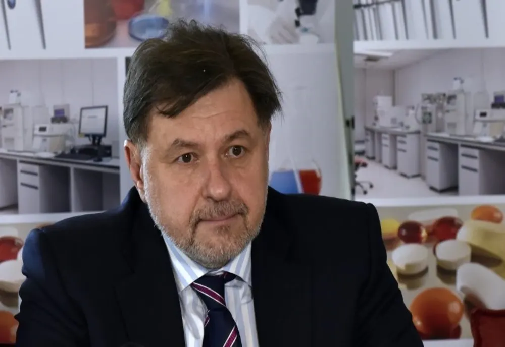Alexandru Rafila atenționează ca ne îndreptăm spre 10 000 de cazuri