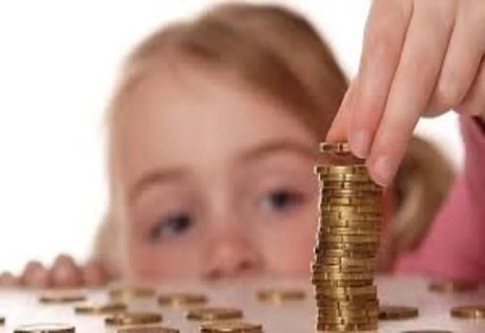 Cu cât se va mări salariul minim pe economie de la 1 ianuarie 2023?