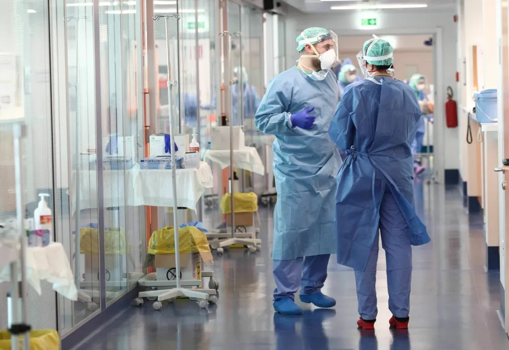 Medici de la Colentina, amenințați cu cuțitul și reclamați la poliție