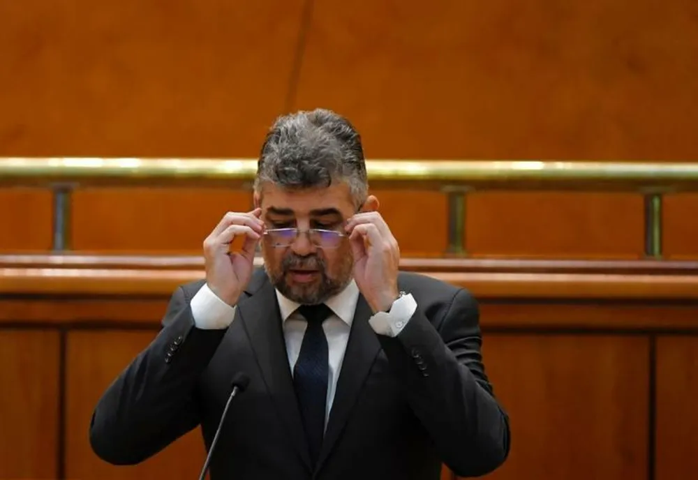Marcel Ciolacu suflă si-n iaurtul serviciilor secrete