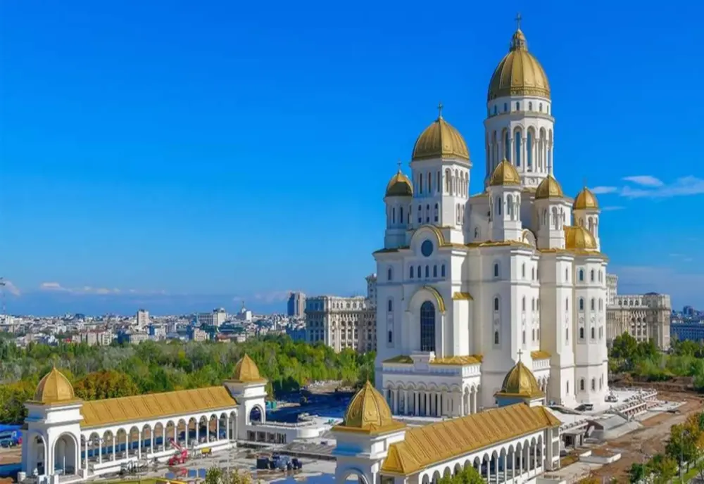 MOMENT ISTORIC PENTRU ROMÂNIA. CATEDRALA NAȚIONALĂ ÎȘI DESCHIDE ASTĂZI PORȚILE 
