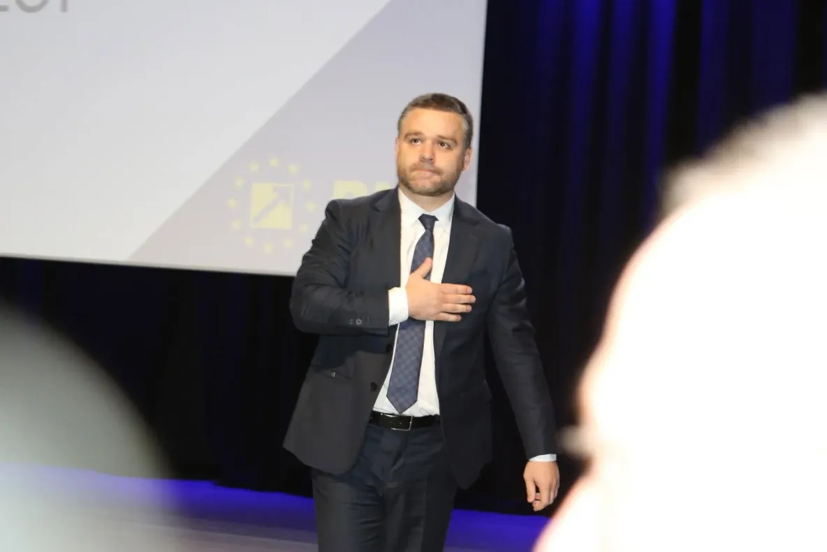 Ciprian Ciucu, alături de Ilie Bolojan la Congresul PNL, în plină anchetă DNA