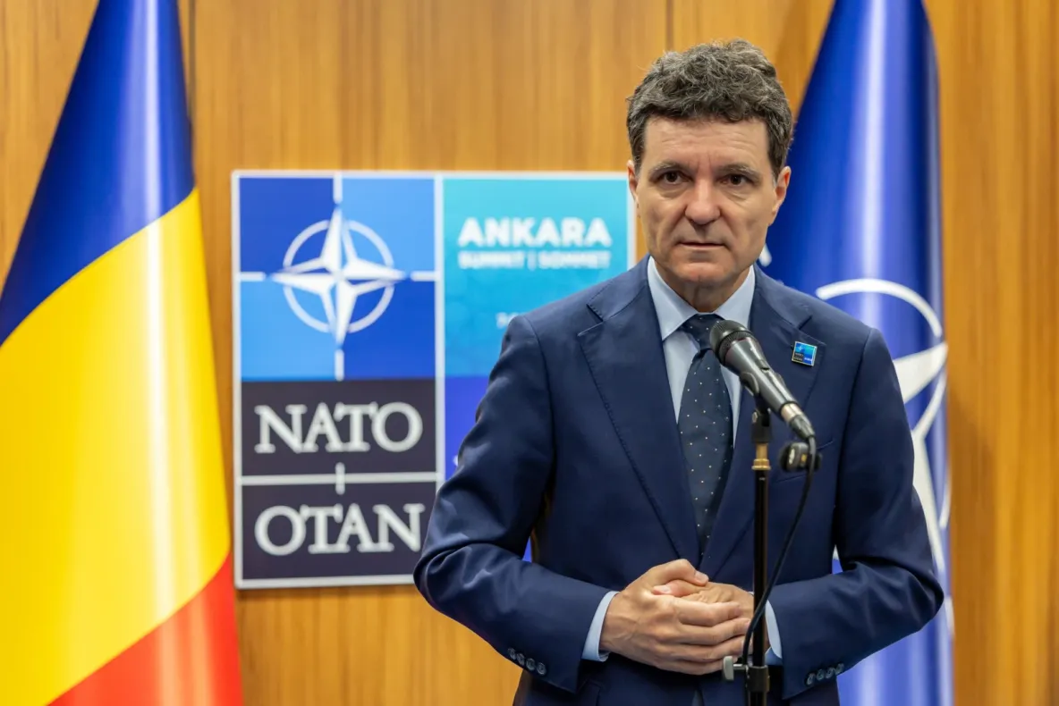Încrederea în Nicușor Dan stagnează, iar tot mai mulți români văd alegerile anticipate drept soluție