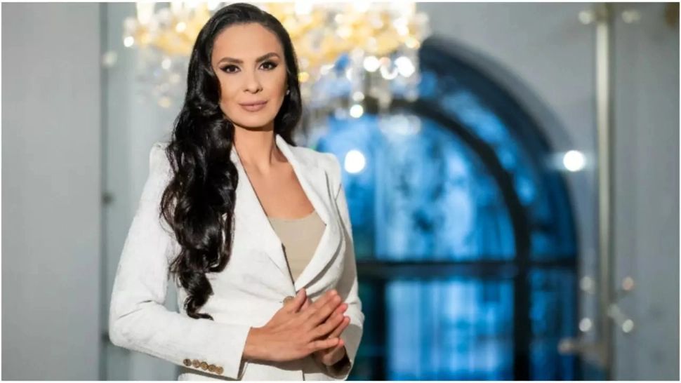 Alexandra Păcuraru, despre decizia CNA de a închide Realitatea PLUS: „Nu mai există democrație când închid gura opoziției. Vom lupta cu fruntea sus!”