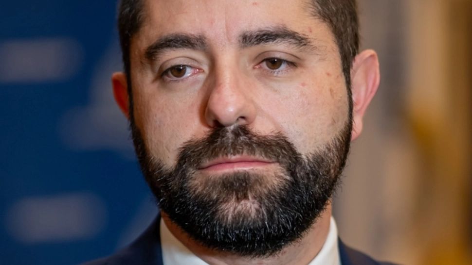 Radu Burnete, posibil vicepremier în guvernul pe care l-ar putea conduce Eugen Tomac - SURSE