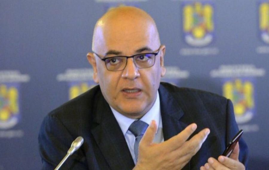 Codrin Ştefănescu: “Conducătorii noştri cretini se tem de Arafat şi de Streinu Cercel”