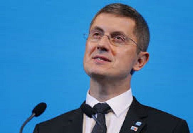 Dl. BARNA, GATA CU MINCIUNA!