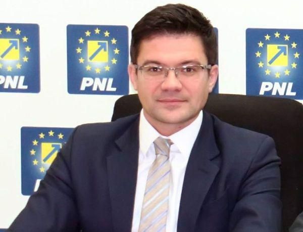 Un penelist îi scrie ministrului Costel Alexe: „Nu confundaţi interesul statului cu interesele unui grup organizat mafiot”