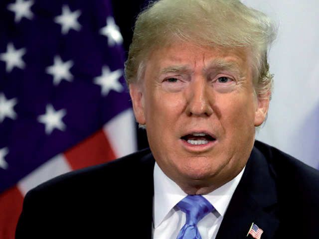 Trump promite că scoate armata pe străzi