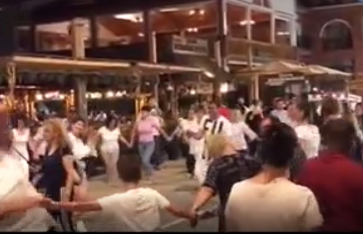 SA MORI RĂNIT DIN DRAGOSTE DE VIATA?