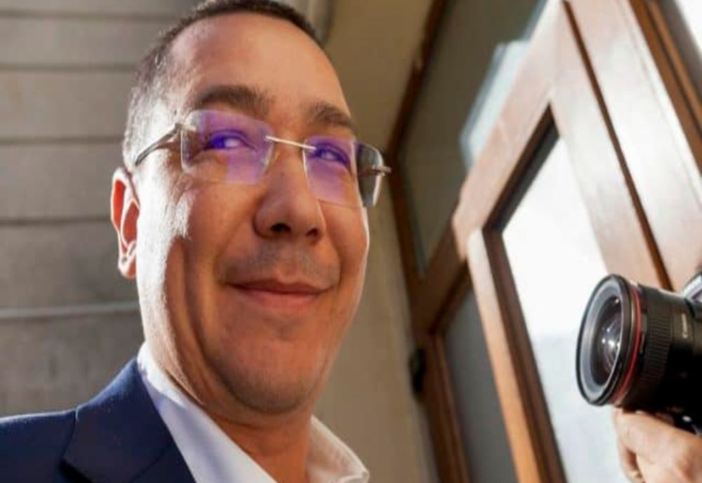 Telefonul lui Predoiu - telecomanda lui Victor Ponta