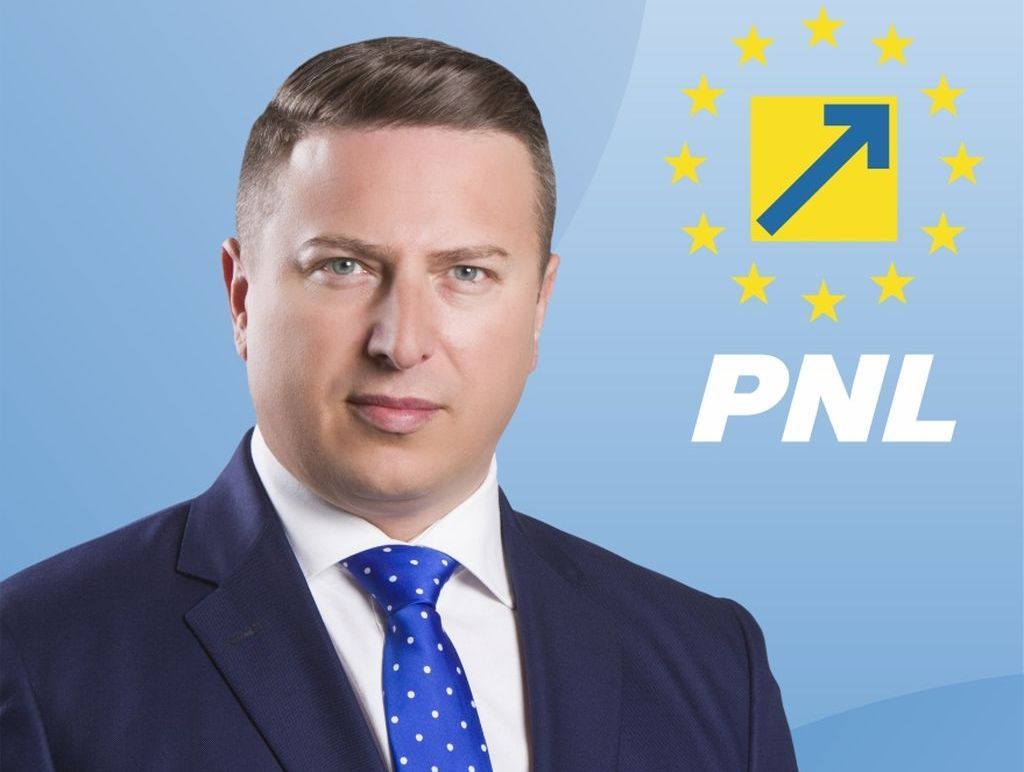 Șeful PNL Sîngeorz Băi îi face în continuare campanie primarului-bestie Ogâgău, cel care și-a filmat copila goală și care își bătea întreaga familie: „Nu ne interesează viața personală”