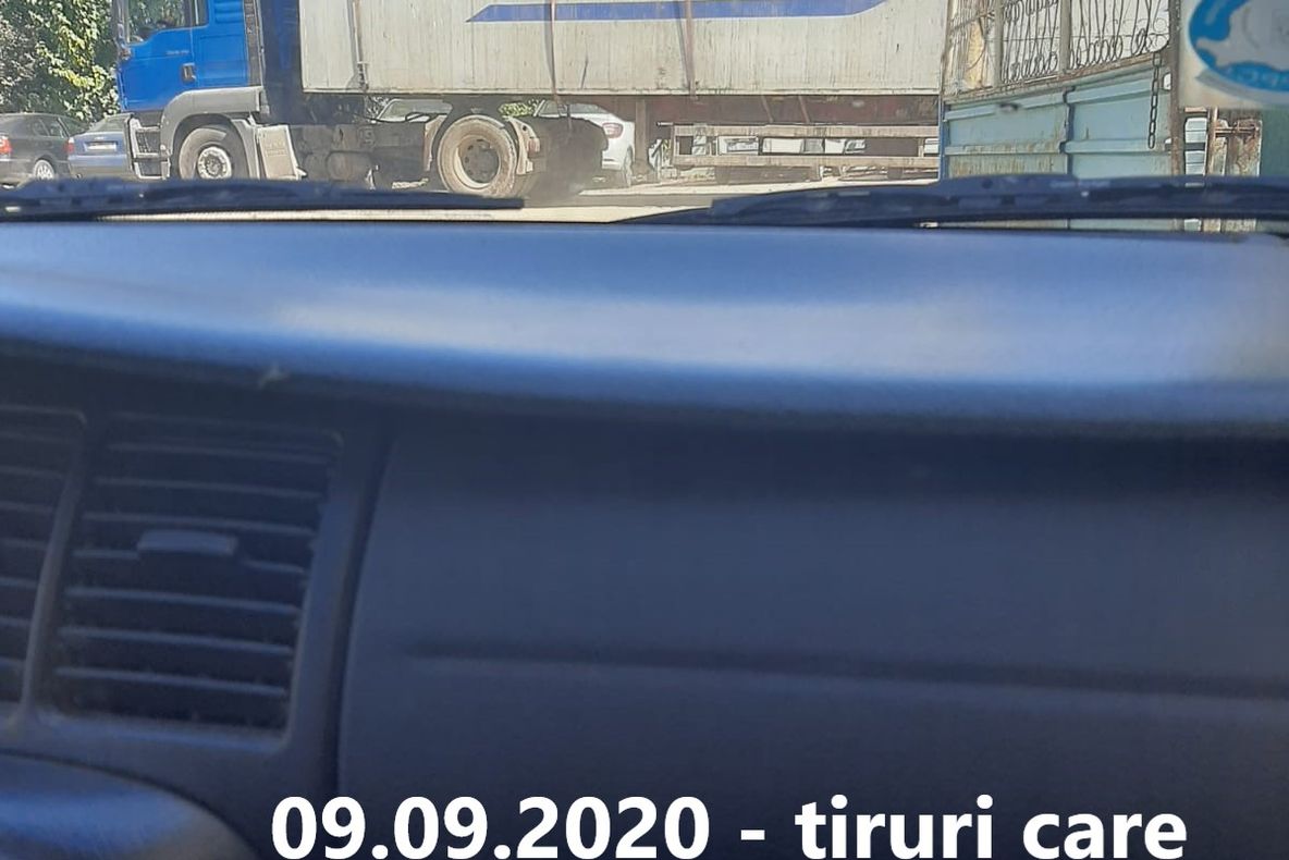 Șmecherii din mafia gunoaielor arunca mizeria din București peste locuitorii din Ulmeni-Călărași. Oamenii sunt disperați: "Vă rugăm, salvați-ne!"