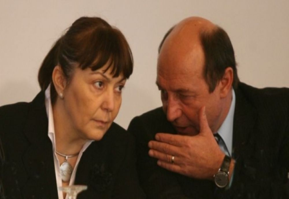 Monica Macovei și Traian Băsescu l, părinții statului paralel
