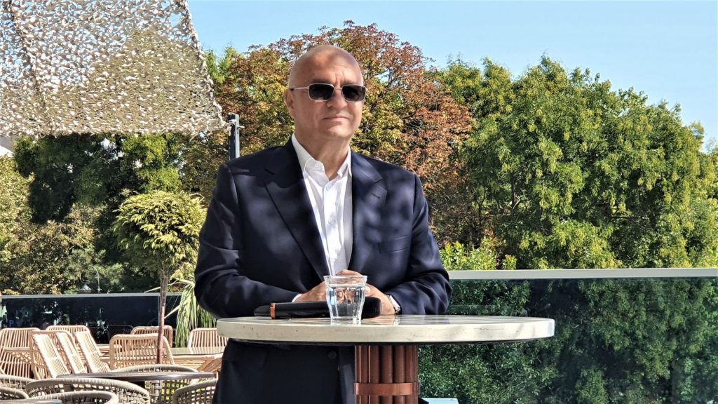 Furtună în PSD Constanța. Stroe, acuzat că a vândut meciul liberalilor