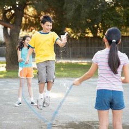 ESTE INFANTILA POLITICA ROMÂNEASCĂ?