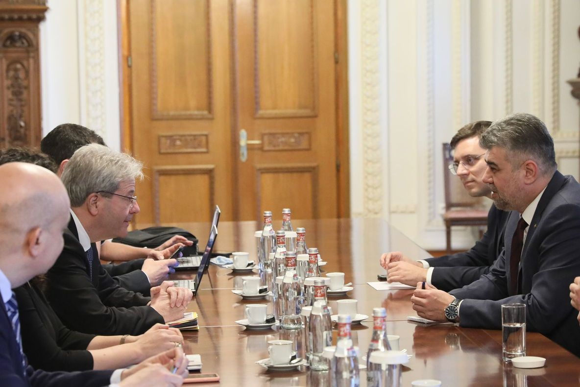 Ciolacu a cerut comisarului European pentru economie mai mulți bani