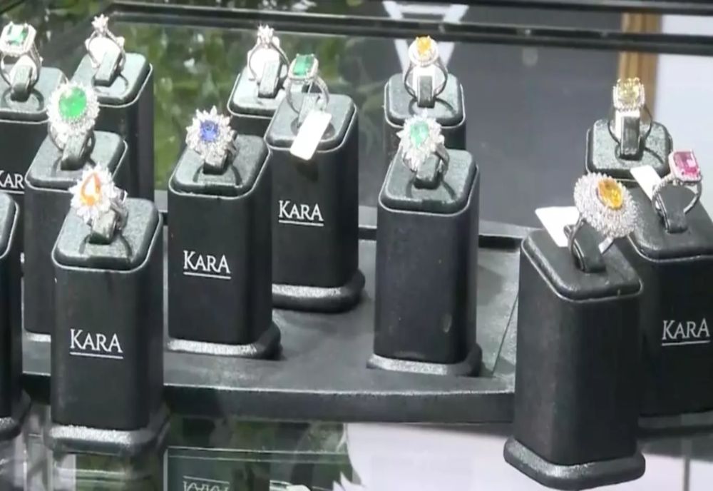 Cadourile de lux, la mare căutare de Paște. Bijuteriile cu diamante, preferate de doamne