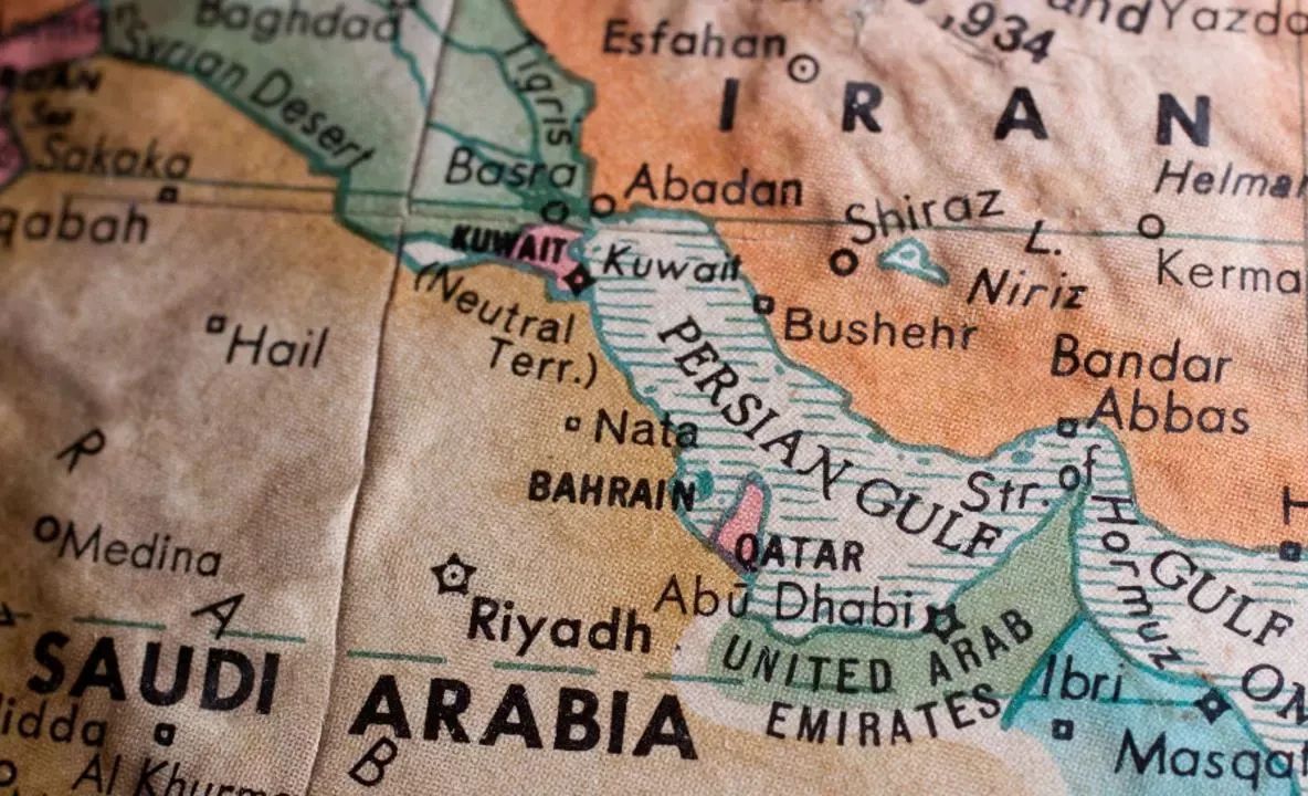 Arabia Saudită avertizează că își rezervă dreptul de a riposta militar împotriva Iranului