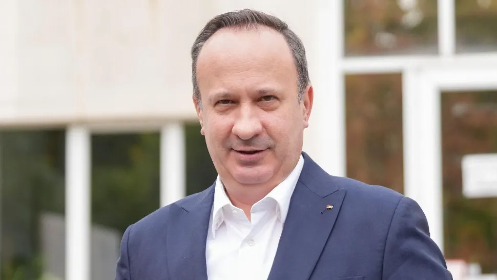 Adrian Câciu, ironii la adresa USR: „Disperați că au scăzut la 8%! Le-a furat Bolojan electoratul”