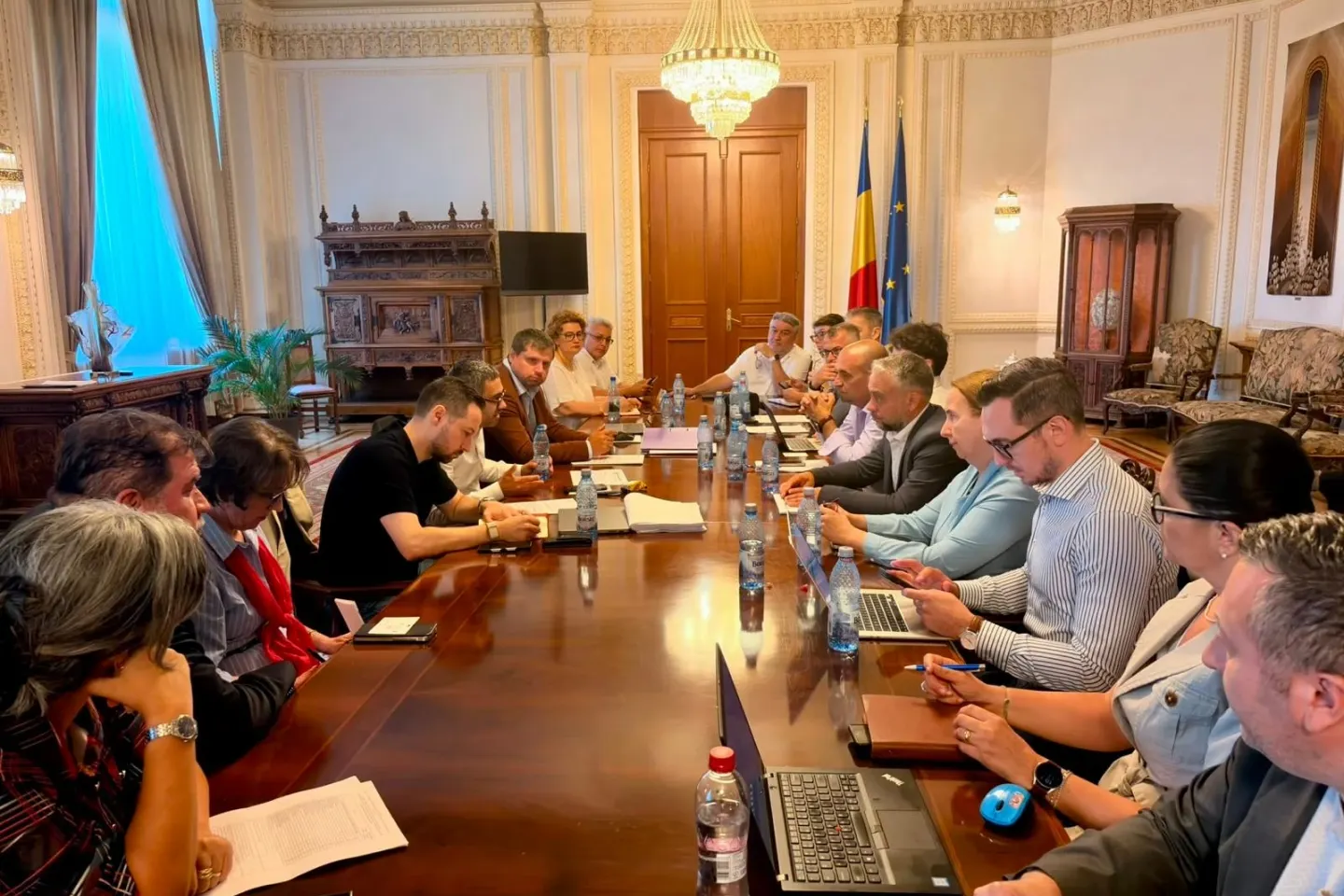 PSD continuă consultările maraton cu sindicatele, revoltate de legea salarizării în varianta Bolojan–Pîslaru
