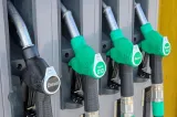 Șoc la pompă! Motorina ar putea depăși 10 lei litrul: avertismentul experților. Ce ne așteaptă din toamnă 