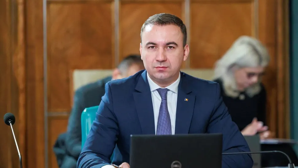  Bogdan Ivan, atacuri în rafală la adresa lui Bolojan și Miruță