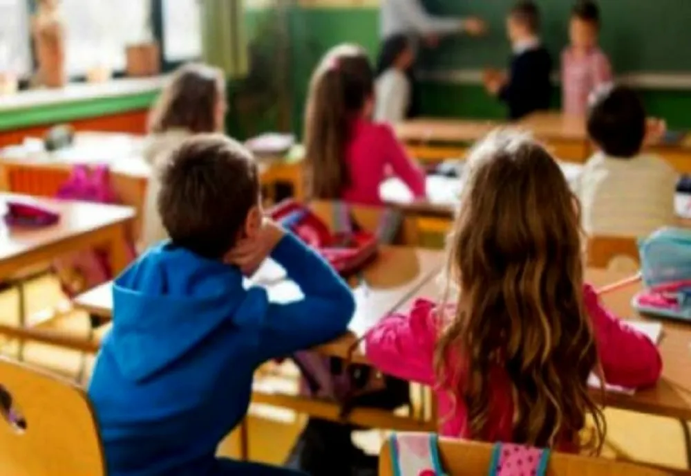 PSD cere proceduri clare pentru începerea scolii de la miniștrii Sănătății și Educației 