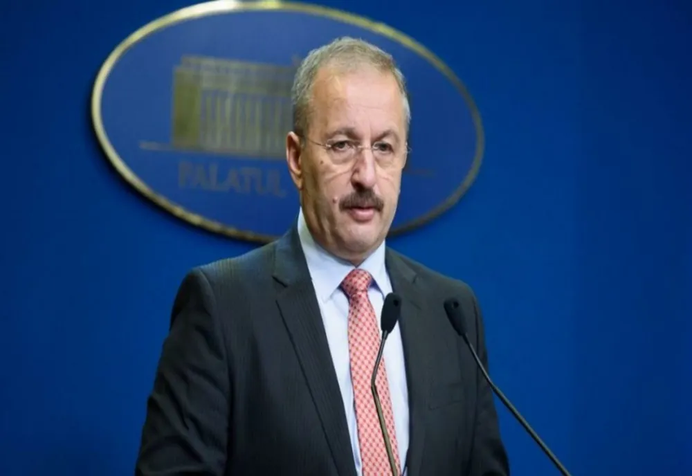 Vasile Dîncu anunță stagiu militar voluntar pentru românii între 18 și 35 de ani: "Patru luni va dura pregătirea militară"