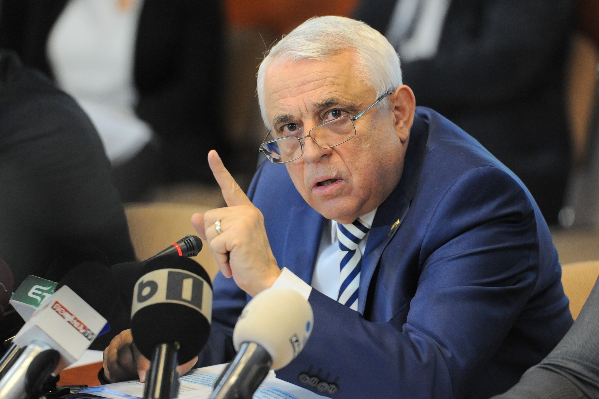 D99DC00A-D473-4EC5-A855-A1C791143674