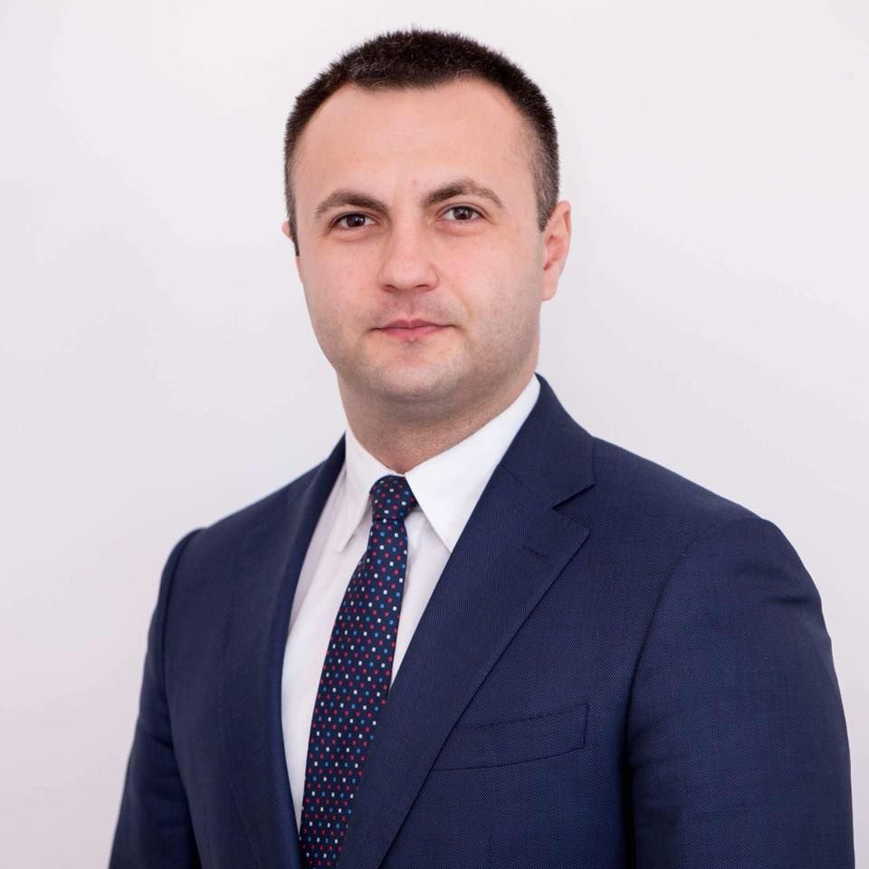 109EA1AA-9BE4-4784-B8F2-AB49A125384C