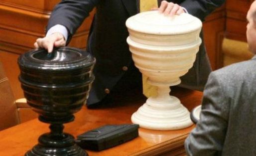 4E2D12B2-A20B-413C-B5F1-5158840E5D4C