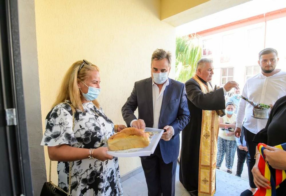 Spectacol electoral grotesc într o școală constănțeană