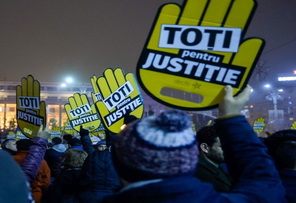 Coaliția histrionilor și corupția care ucide