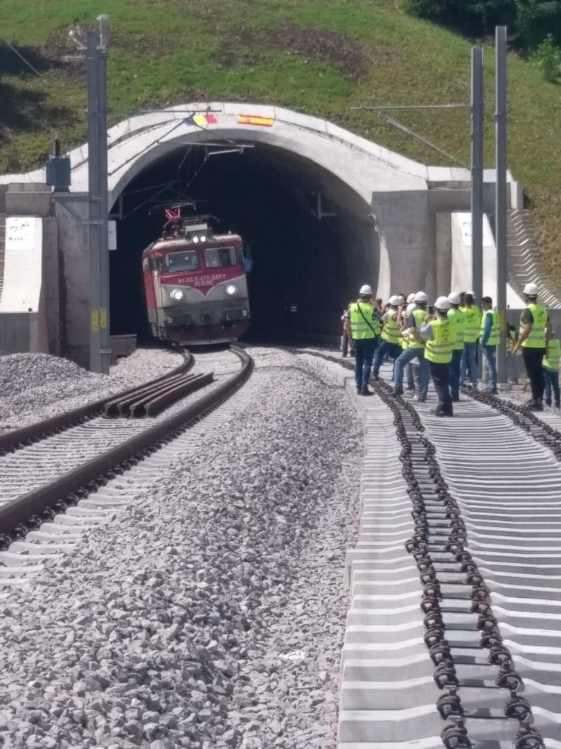 D53897B9-4DF5-4CF8-AB8E-DD1ECBB7EF26