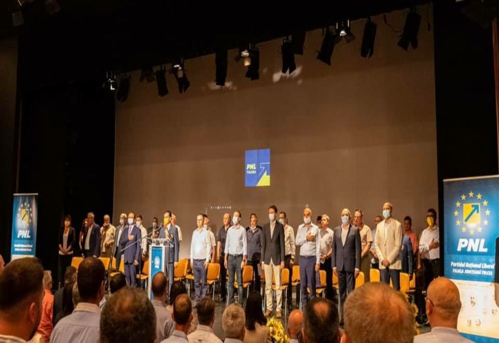 PNL, între conservarea dezastrului și rotativa relansării