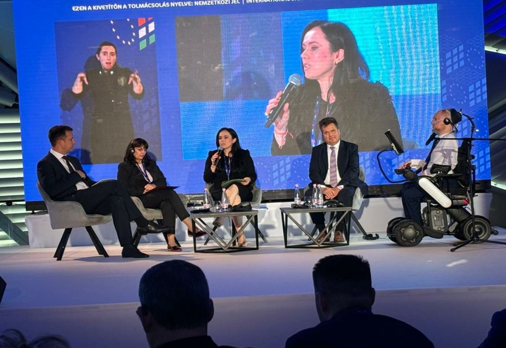 MINISTRUL SIMONA BUCURA OPRESCU, LA CONFERINȚA LA NIVEL ÎNALT DEDICATĂ PERSOANELOR CU DIZABILITĂȚI DE LA BUDAPESTA: ”ÎMPREUNĂ PUTEM TRANSFORMA DIZABILITATEA ÎN ABILITATEA DE A REUȘI!”