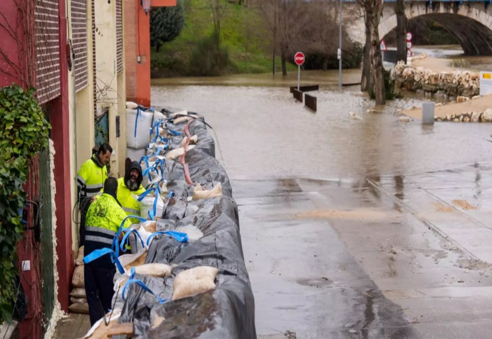 Alertă pentru românii din Spania. Cod roșu de vânt puternic în Comunitatea Autonomă Valenciană - provincia Castellan