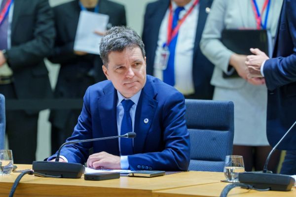 Nicușor Dan, victimă în propriul anturaj? Ion Cristoiu explică cine i-a „vândut” președintelui iluzia unui succes american