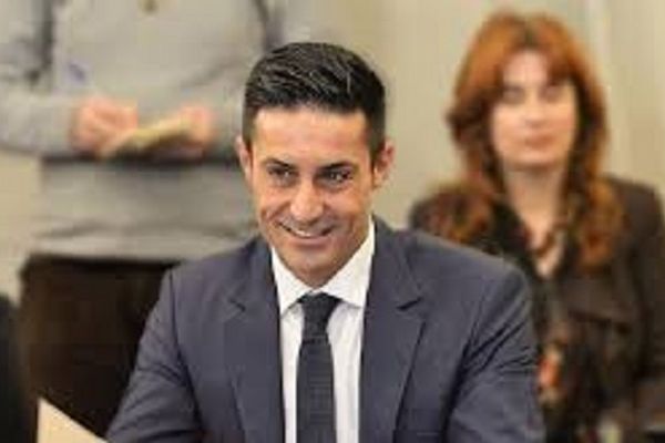 Claudiu Manda, despre zvonul că ar fi încercat să împiedice participarea lui Ciolacu la Convenția Pro România: "Total fals! Mie mi se pare că Ponta minte cum bea apă"