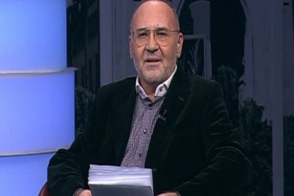 Octavian Hoandră: Străin în preajma politicii