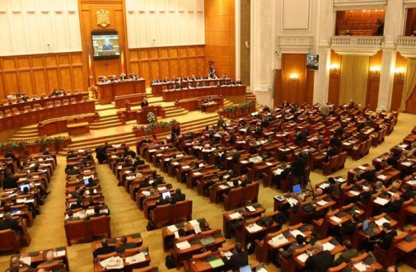 Guvernul Catu votat de o parte din pesedisti?