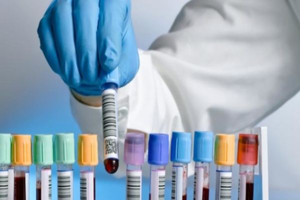 Legătura dintre tutun și coronavirus! Un producător de țigarete ar putea salva planeta!